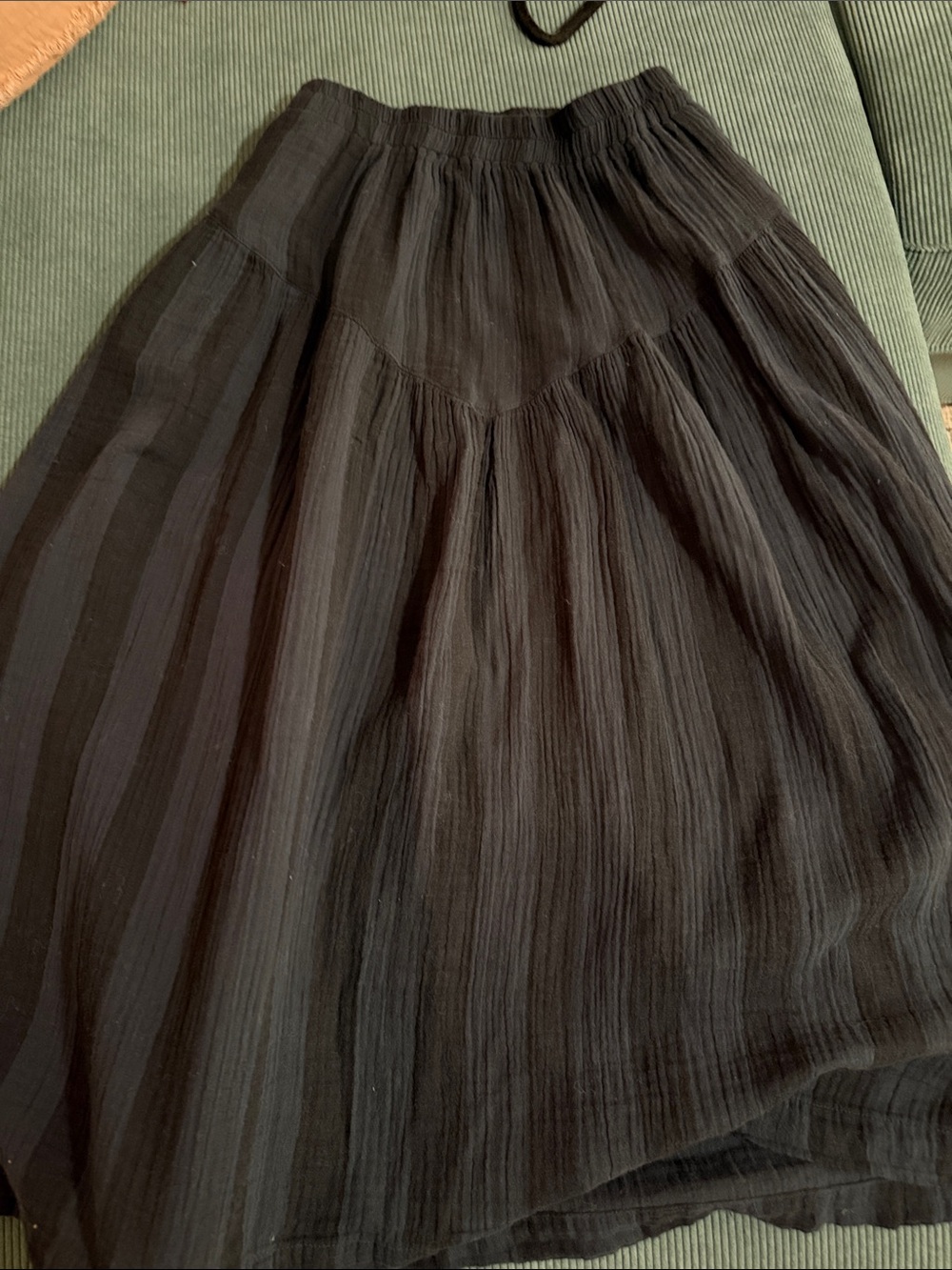 Curator sf skirt - Picture 3 of 4
